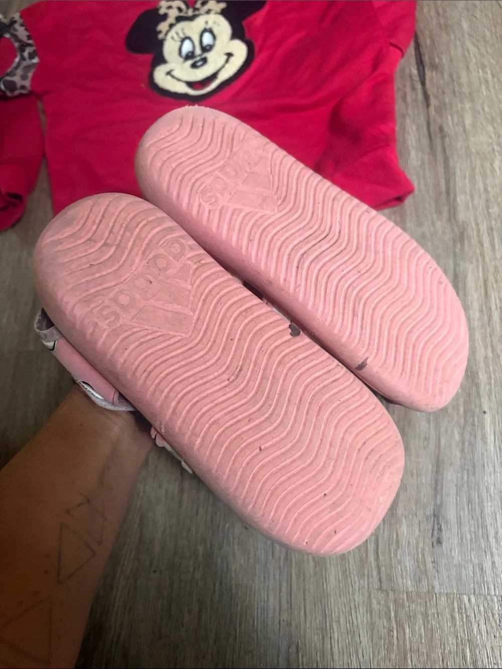 Adidas Minnie Sandal & Sweatshirt Bundle